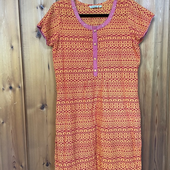 Long T-shirt - Picture 1 of 2